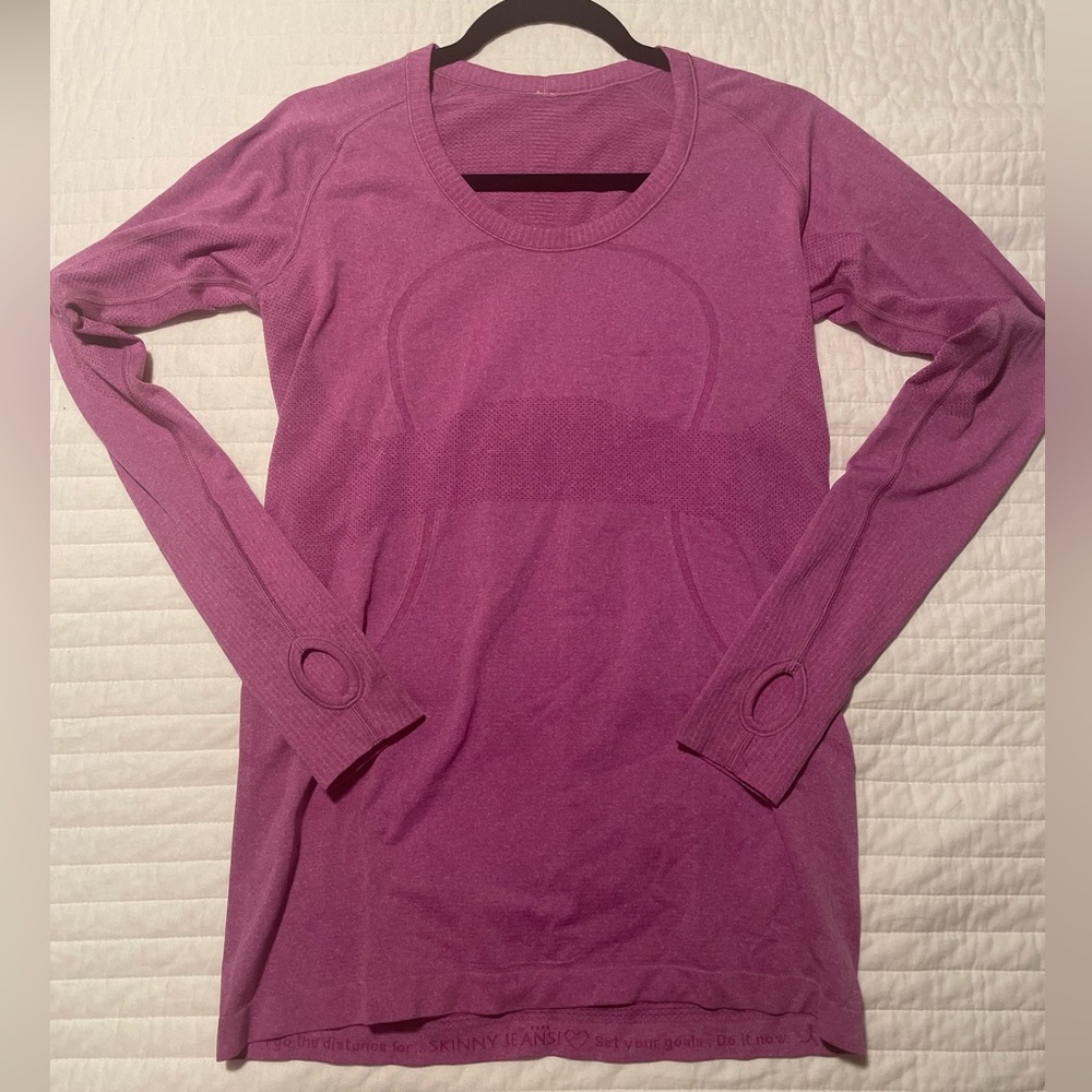 Lululemon Swiftly long sleeve with thumb holes, purple, 10